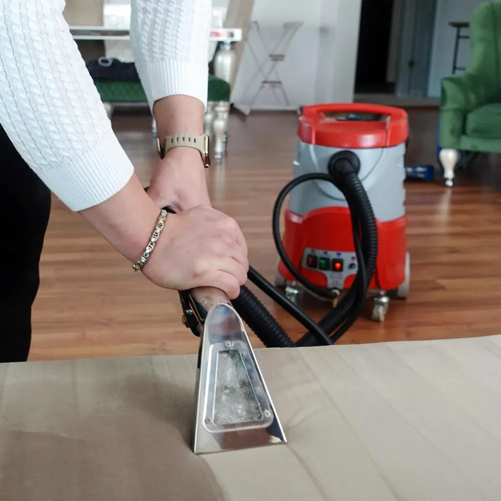 HC 6 الة غسيل السجاد والكنب بلبخار والماء الحار داس اكوا HC 6 الة غسيل السجاد والكنب بلبخار والماء الحار داس اكوا