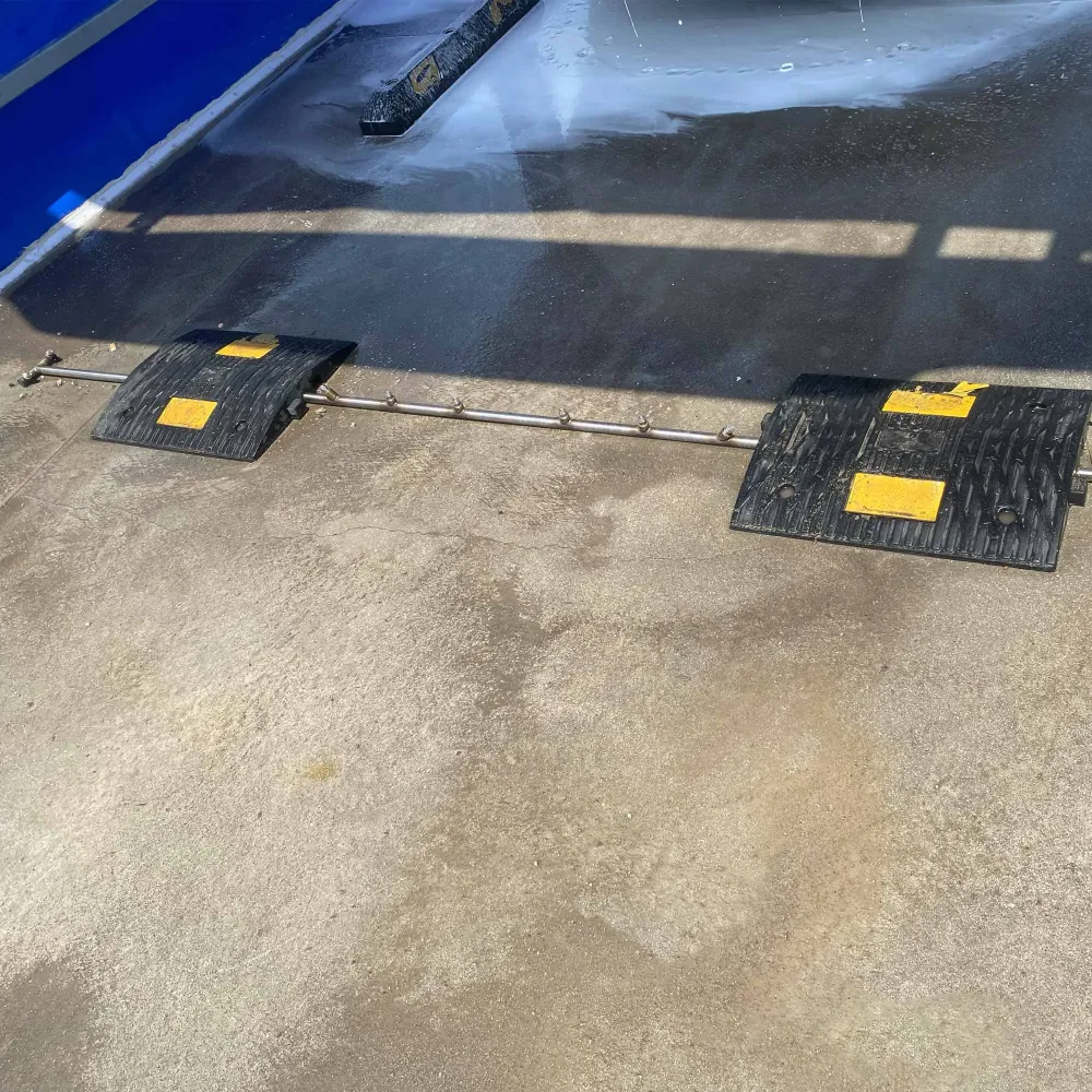 Self Service Automatic Car Wash System with Robotic Arm Dass Aquawasher