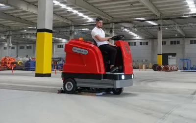 Zemin Temizleme Makinelerinde Teknolojik Özellikler ve Kullanım Kolaylığı